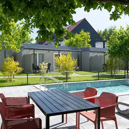 Medusa I Bungalowy 尼彻兹