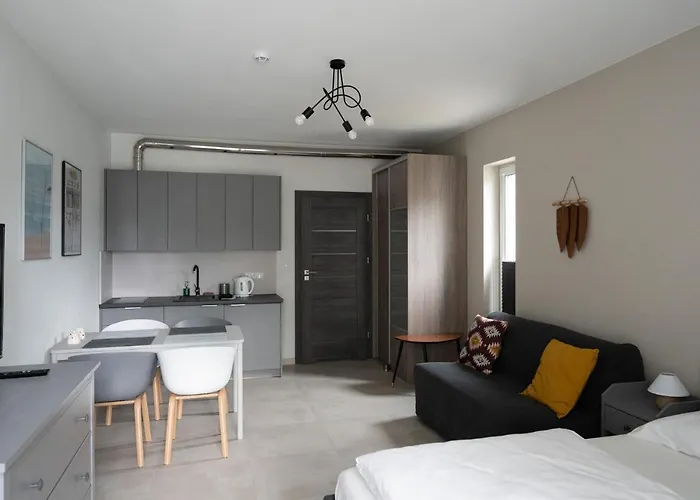 Medusa I Bungalowy ニエホジェ