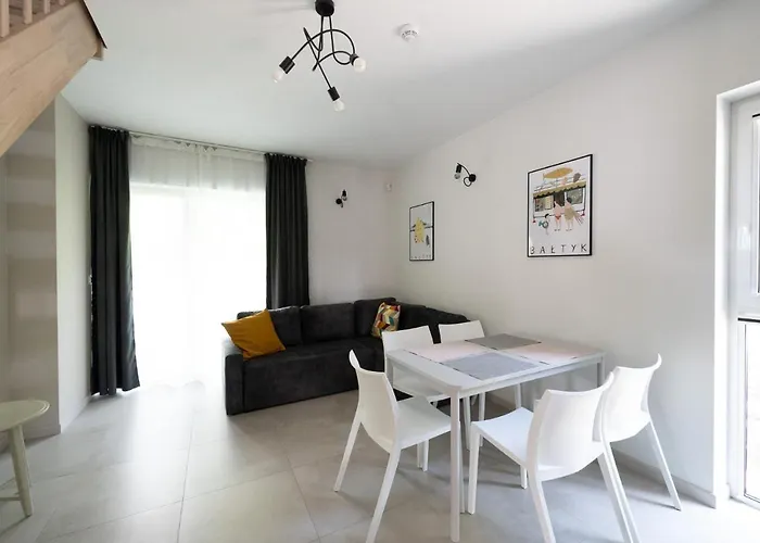 Medusa I Bungalowy ロッジ ニエホジェ