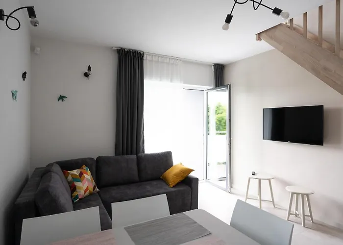 Medusa I Bungalowy ニエホジェ